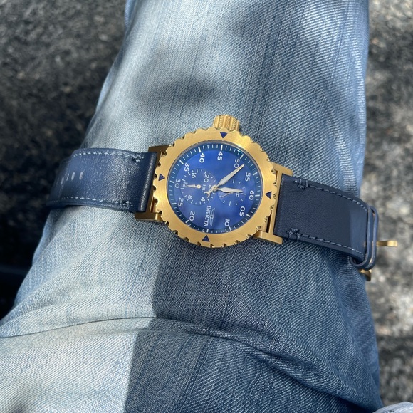 Watch - Picture 8 of 8